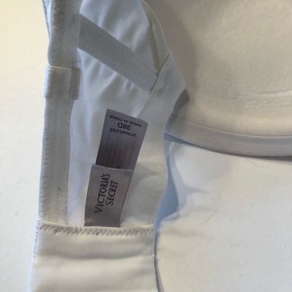 Victoria’s Secret Strapless bra - Picture 3 of 3